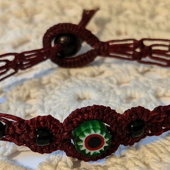 Handcrafted Bracelet Circumference Approx 6 1/4" Color Maroon - Picture 1 of 4